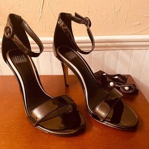 WHBM NIB Black Fiona Heels Size 7.5